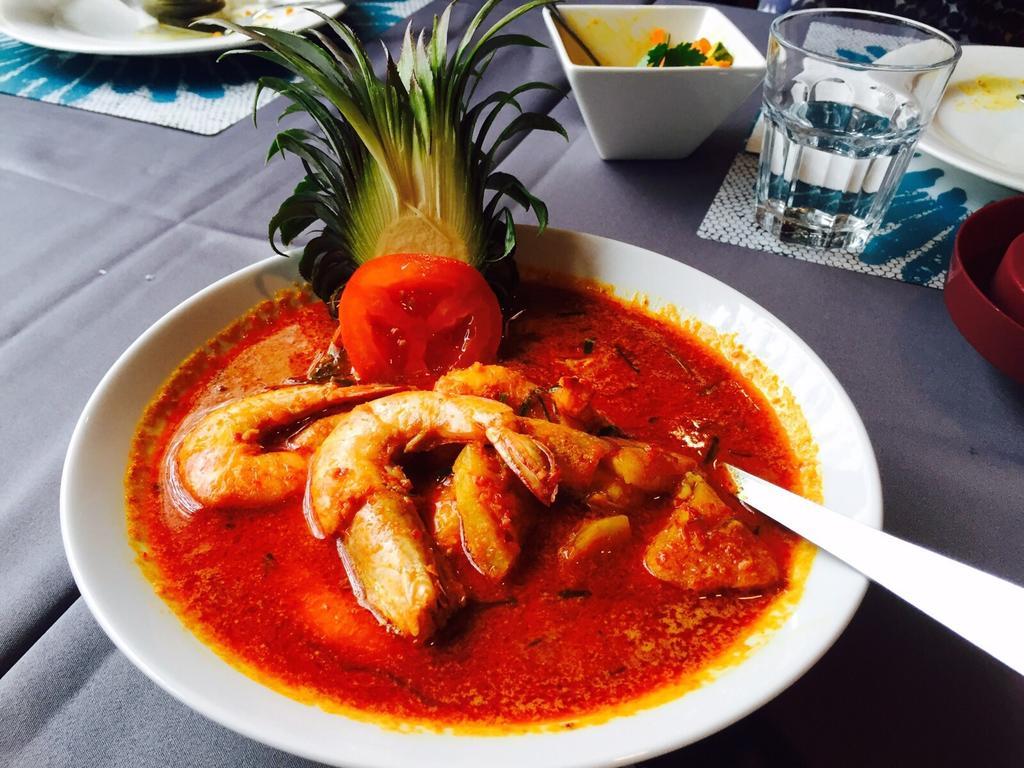 Hotel Mimosa Malacca Eksteriør billede