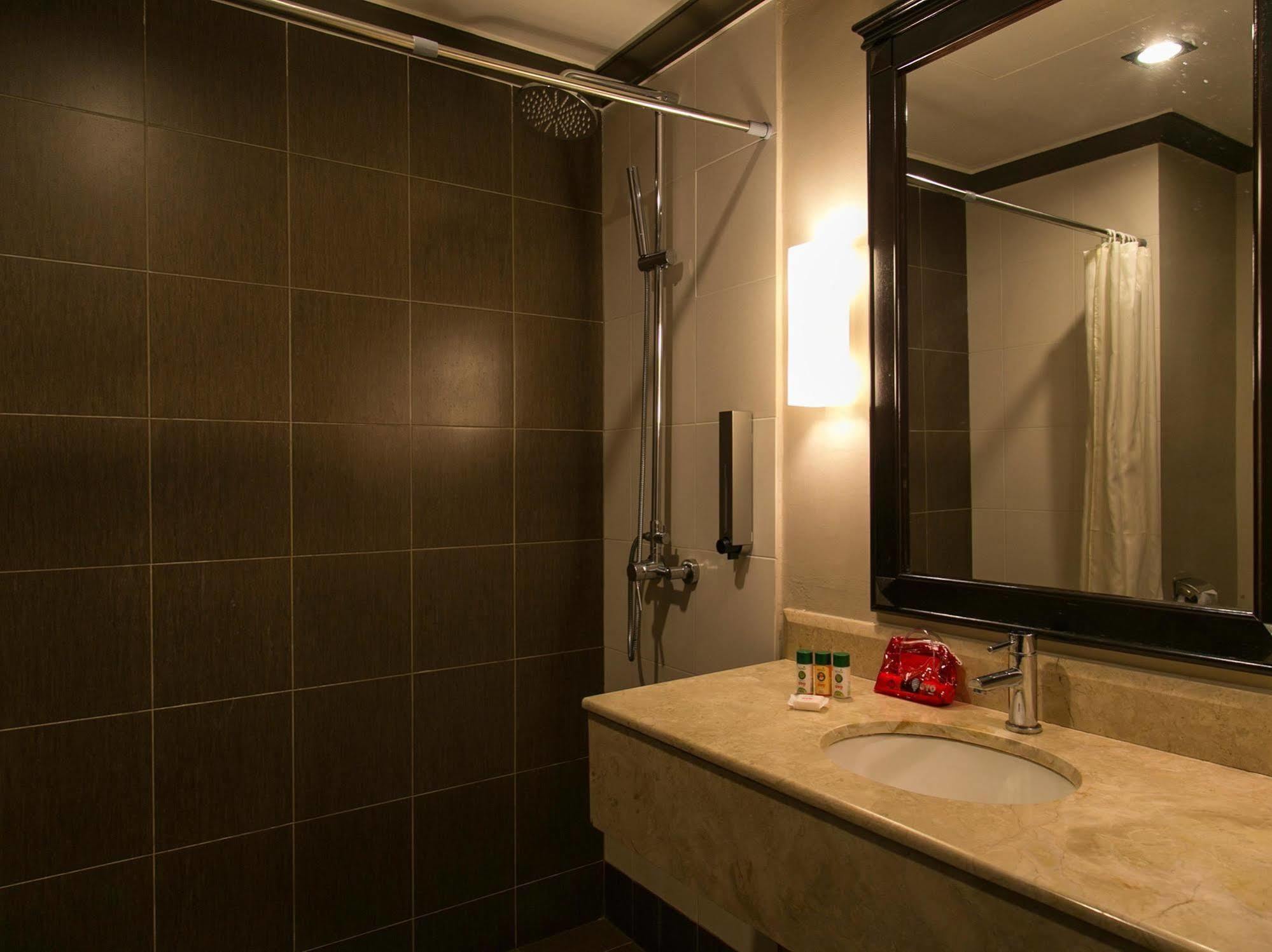 Hotel Mimosa Malacca Eksteriør billede